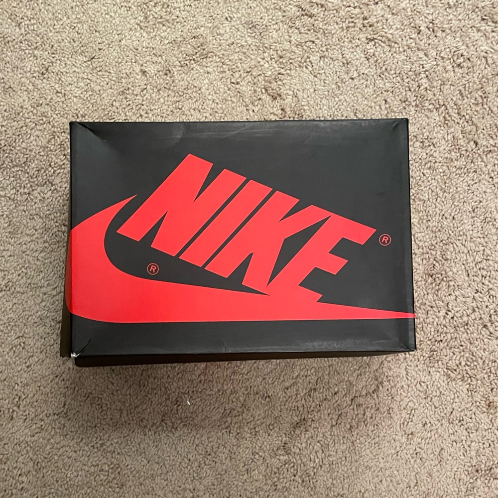 #C🔺EMPTY BOX🔺 AIR JORDAN 1 RETRO
HIGH OG SNEAKER BOX‼️NO Sneakers Included 🔺